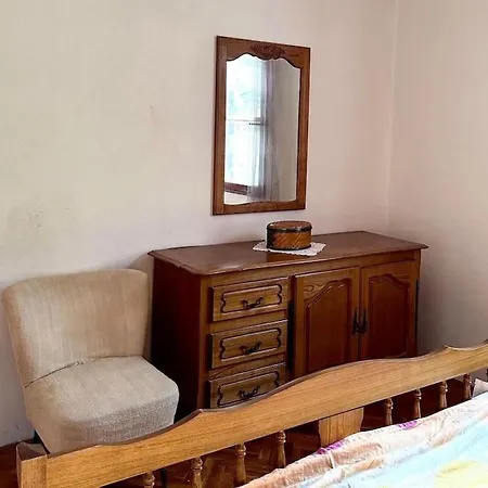 Lekse Near Aci Apartament Milna (Brac)
